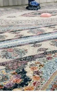 یه جفت فرش نه متری