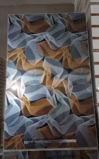 در کابینت هارگلاس