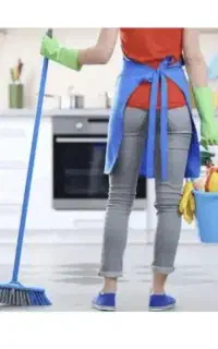 خانم جهت نظافت منزل