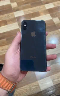 ایفون XS