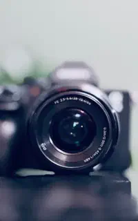 لنز سونی ۷۰-۲۸ اف ۳.۵