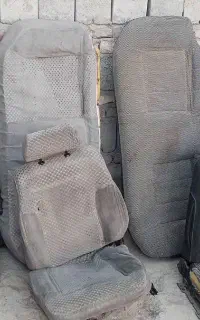 صندلی پژو جاپای وغیره پیکان