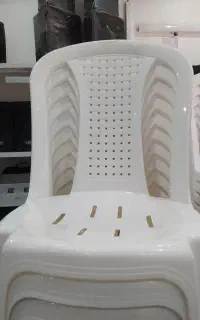 صندلی اجاره ای همراه میکروفن ریسه نورسفید