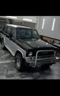 فروش یک دستگاه پاترول ۴درب ۶سیلندر