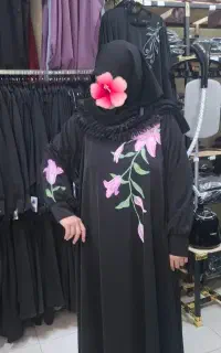 آموزش تزئینات لباس به همراه جذب نیروی کار