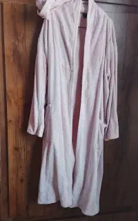 حوله تن پوش کلاه دار سایز Lحوله استخری