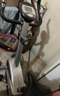 دوچرخه ثابت و نردبان