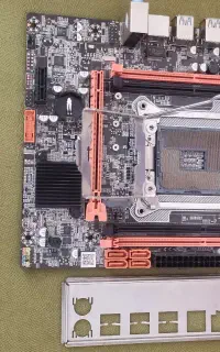 مادر بورد x99 تروخدا بخرید لوچ نیست