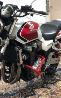 موتور cb1300سوپر فور