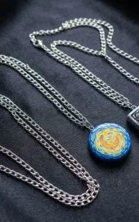 گردنبند پینترستی شب پرستاره و کنسرو ماهی