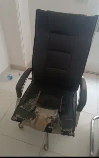 دو عدد صندلی اداری