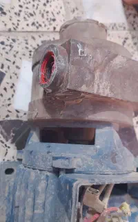 یک عدد پنپ مکنده گاز