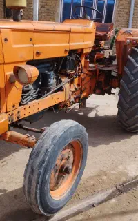 تراکتور رمان مدل ۱۳۶۰