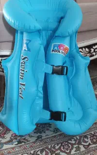 جلیقه شنا swim vest