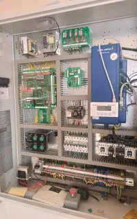 سرویسکار و تعمیرکار آسانسور
