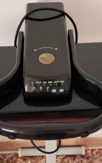 آتو لباس  ایستاده