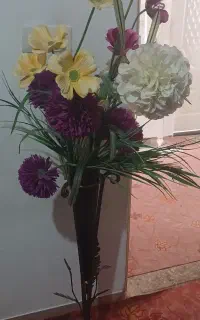 گل و گلدون