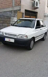 پراید سفید