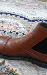 سلام یه جفت کفش چرم مردانه بفروش می رسد