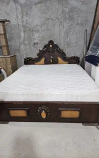 تخت و تشک دونفره