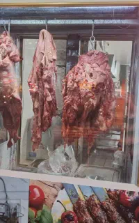 به یک نفر جهت همکاری در کباب بناب شهرک سعیدآباد