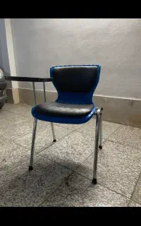 صندلی دانشجویی