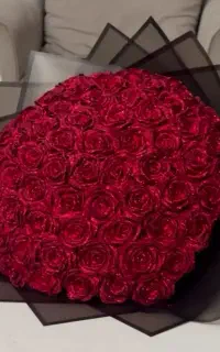 دسته گل و باکس گل رز