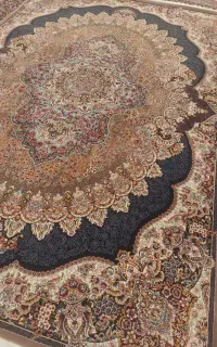 فرش ۷۰۰شانه ۴متری