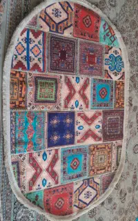 فرش بیضی