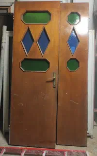 درب قدیمی چوبی دستگیره برنج