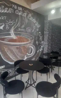 میز غذاخوری ۴نفره.