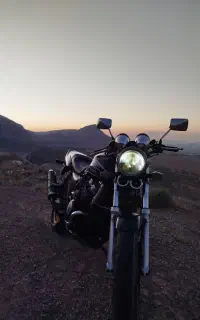 سی بی 400