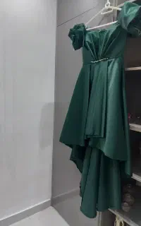 لباس ساتن سبز سایز ۳۸ تنخور شیک