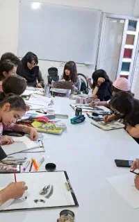 آموزش طراحی و نقاشی (کودکان و بزرگسالان )