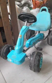 ماشین چهار چرخ