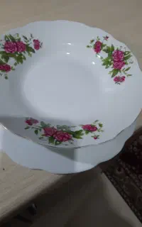 سرویس چینی گل سرخی