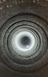 چاه کن و بنا