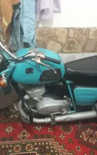 دو عدد ایژ روسی ۲۰۰سیسی ۳۵۰سیسی