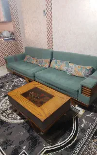 مبل ۷ نفره همراه میز