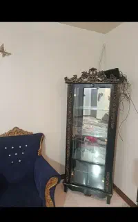 بوفه چوبی ایستاده و زیرتلویزیون سالم
