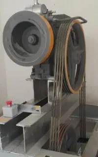 نصاب سرویسکار و تعمیر کار آسانسور