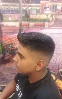 پیرایش مردانه درمحل خودتان