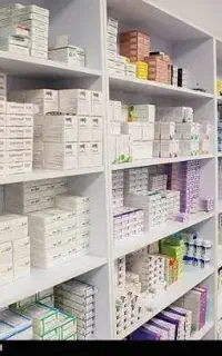 استخدام نیروی خانم جهت فعالیت در داروخانه