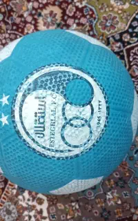 توپ فوتبال استقلال