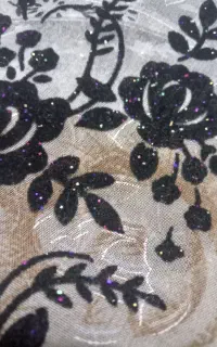 پارچه چادری با گلهای مخملی