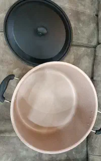 قابلمه نچسب بزرگ