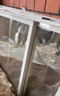 پنجره آلمینیومی