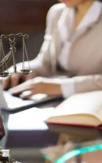 خانم وکیل دادگستری حقوقی،کیفری،خانواده