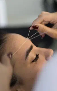 افر ویژه بند ابرو صدف بیوتی با ۳۰ سال تجربه در کیش