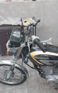 موتور سیکلت مزایده ای